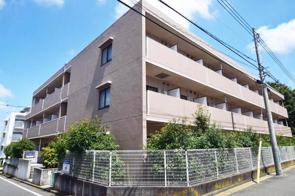 サウスィング上大岡の物件外観写真